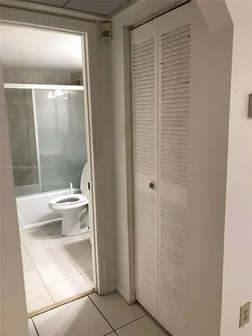 423 NE 210th Circle Terrace Miami FL 33179