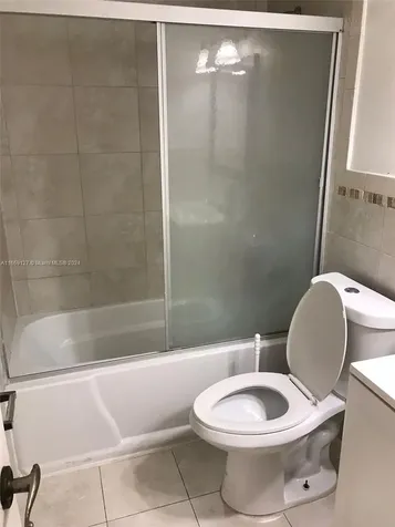 423 NE 210th Circle Terrace Miami FL 33179