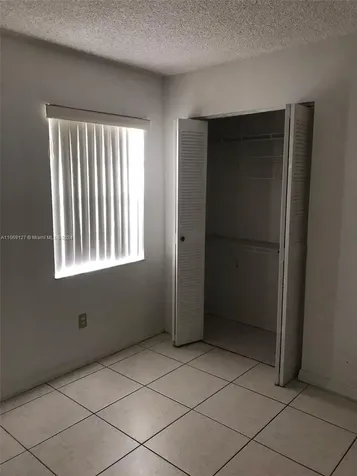 423 NE 210th Circle Terrace Miami FL 33179