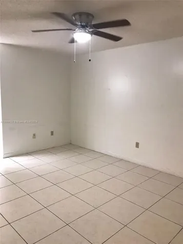 423 NE 210th Circle Terrace Miami FL 33179