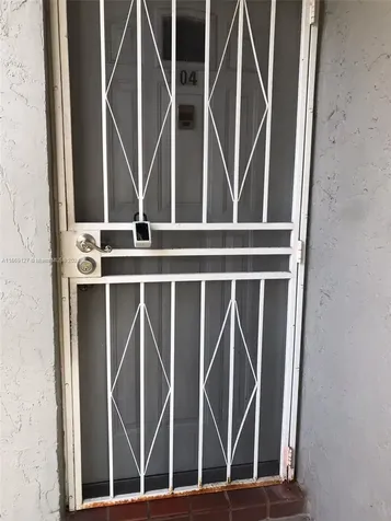 423 NE 210th Circle Terrace Miami FL 33179