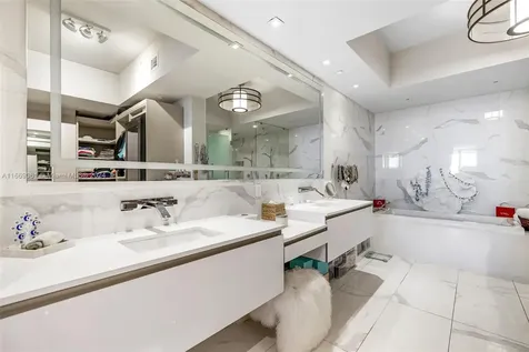 5500 Island Estates Drive Aventura FL 33160