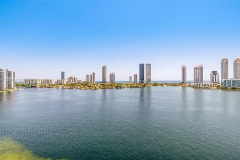 5500 Island Estates Drive Aventura FL 33160