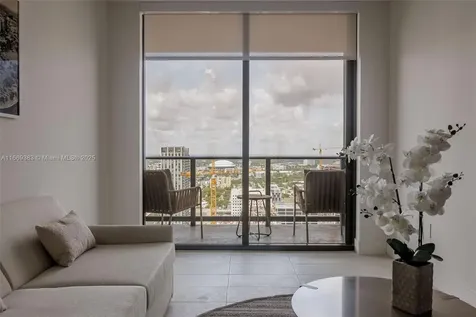 601 NE 1st Street Miami FL 33132