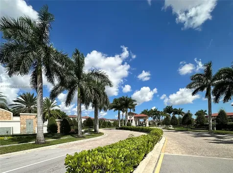 3415 W 112th Terrace Hialeah FL 33018