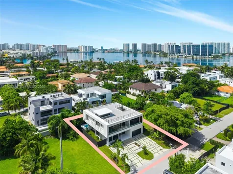 262 189th Terrace Sunny Isles Beach FL 33160