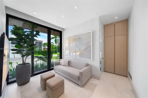 262 189th Terrace Sunny Isles Beach FL 33160