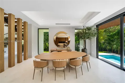 262 189th Terrace Sunny Isles Beach FL 33160