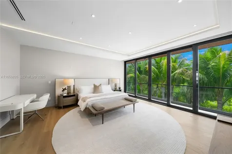 262 189th Terrace Sunny Isles Beach FL 33160