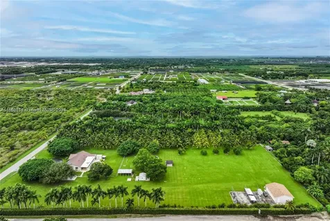 17905 SW 188th Street Miami FL 33187