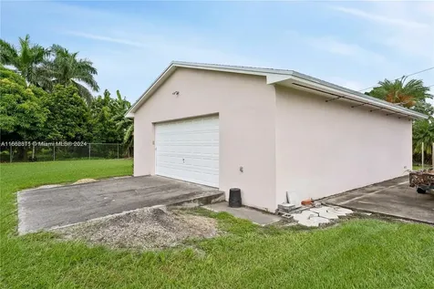 17905 SW 188th Street Miami FL 33187