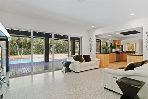 10840 SW 67th Avenue Pinecrest FL 33156