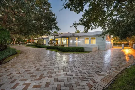 7860 SW 129th Terrace Pinecrest FL 33156