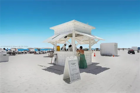 4391 Collins Avenue Miami Beach FL 33140