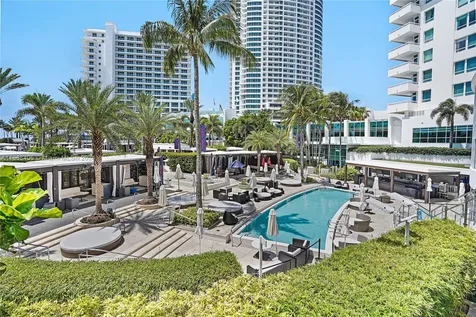 4391 Collins Avenue Miami Beach FL 33140