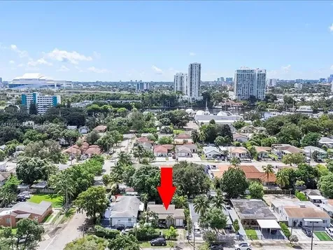 1810 NW 16th Terrace Miami FL 33125