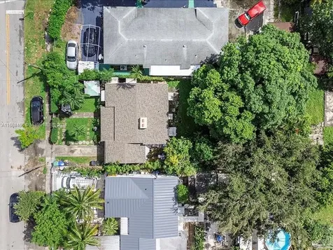 1810 NW 16th Terrace Miami FL 33125