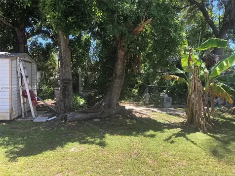 1810 NW 16th Terrace Miami FL 33125