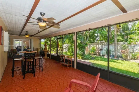 9755 SW 215th Lane Cutler Bay FL 33189