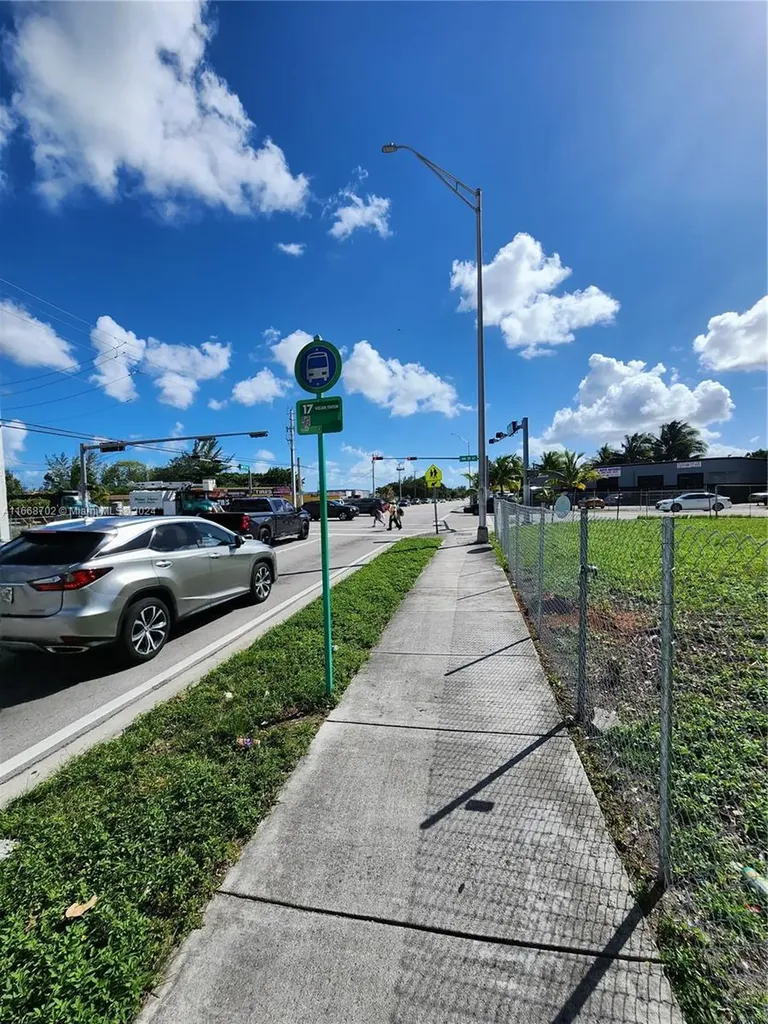 11110/20 NW 17th Avenue Miami FL 33167