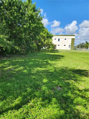 11110/20 NW 17th Avenue Miami FL 33167