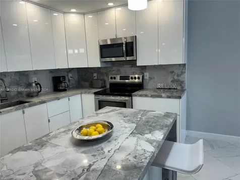 19370 Collins Avenue Sunny Isles Beach FL 33160