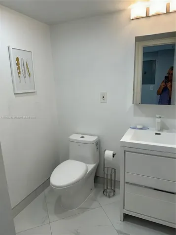 19370 Collins Avenue Sunny Isles Beach FL 33160