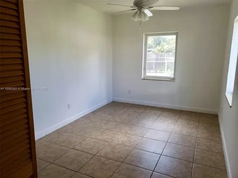 1423 NE 175th Street North Miami Beach FL 33162
