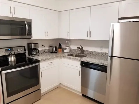5161 Collins Avenue Miami Beach FL 33140