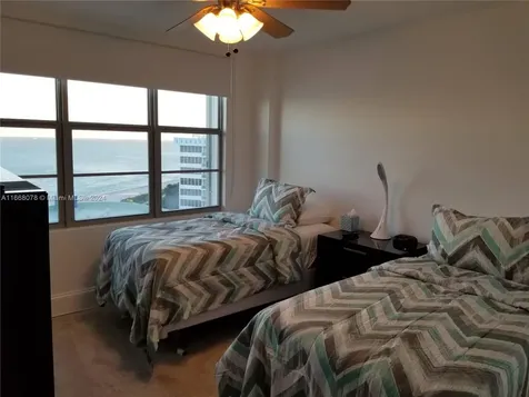 5161 Collins Avenue Miami Beach FL 33140