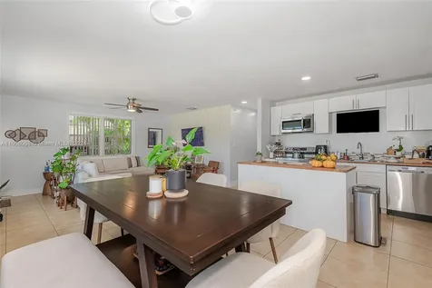 4210 SW 21st Street West Park FL 33023