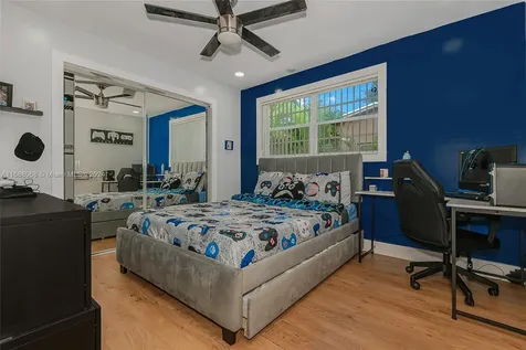 4210 SW 21st Street West Park FL 33023