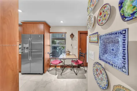 8535 SW 80th Place Miami FL 33143