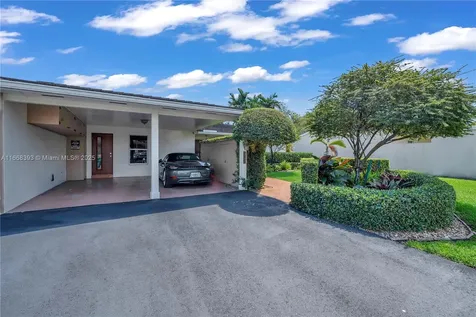 8535 SW 80th Place Miami FL 33143