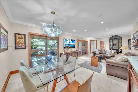 8535 SW 80th Place Miami FL 33143