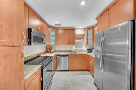 8535 SW 80th Place Miami FL 33143
