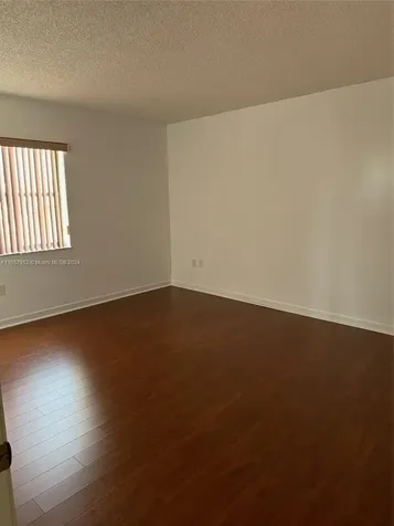10253 NW 9th Street Circle Miami FL 33172