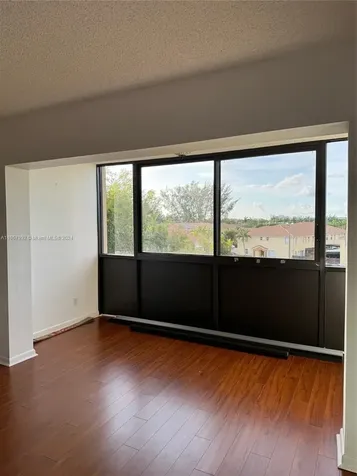 10253 NW 9th Street Circle Miami FL 33172
