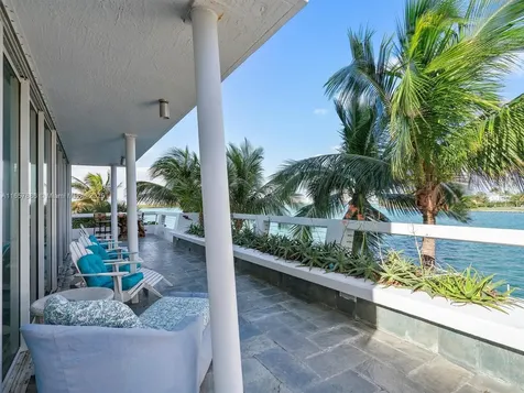 10261 E Bay Harbor Drive Bay Harbor Islands FL 33154