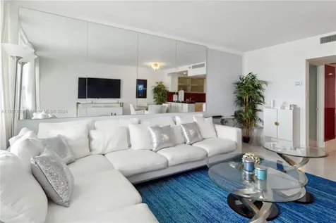 100 Lincoln Road Miami Beach FL 33139