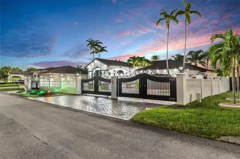 13137 SW 190th Street Miami FL 33177