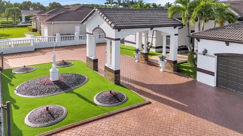 13137 SW 190th Street Miami FL 33177