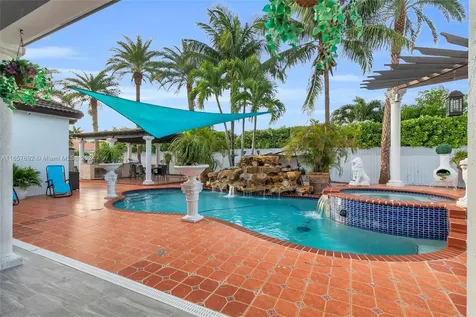 13137 SW 190th Street Miami FL 33177