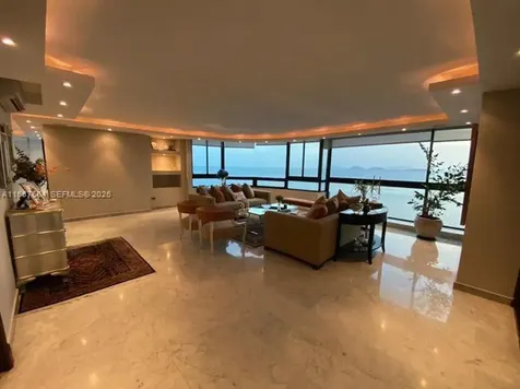 400 Kings Point Drive Sunny Isles Beach FL 33160