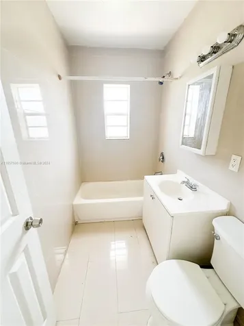 2130 Bay Drive Miami Beach FL 33141