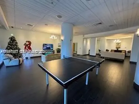 3801 S Ocean Drive Hollywood FL 33019