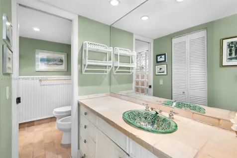 205 E Enid Drive Key Biscayne FL 33149