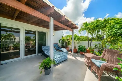 205 E Enid Drive Key Biscayne FL 33149