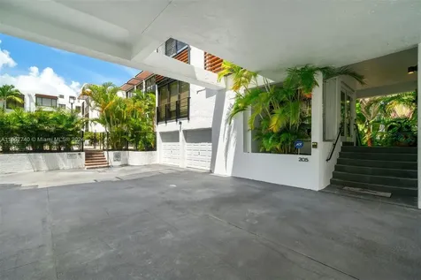 205 E Enid Drive Key Biscayne FL 33149