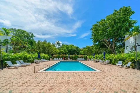 205 E Enid Drive Key Biscayne FL 33149